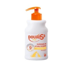 Champú desinfectante Douxo Pyo Shampoo para perros y gatos